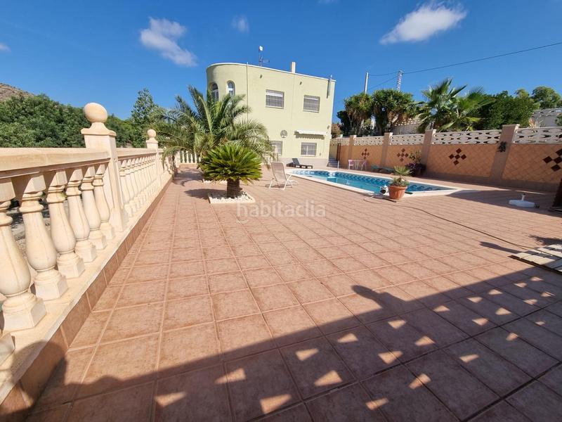 Foto 3675b265-94a0-49c9-8419-49b1a00b2193. Chalet avec piscine dans Moralet Alicante