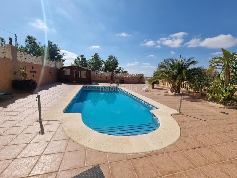 Foto 7a8c56f6-d175-4552-a66f-576c29920f39. Chalet avec piscine dans Moralet Alicante