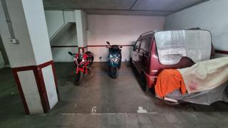 Parking voiture à Pla de Bon Repós. Plaza de garaje en plá de bon repós