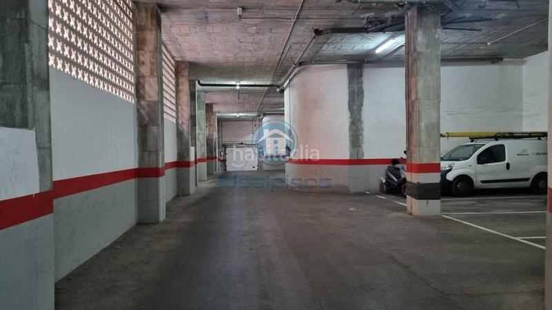 Foto fbaad7d2-9120-4d34-b4d9-2b49e03e30e0. Parking voiture dans Garbinet - Parque de las Avenidas Alicante