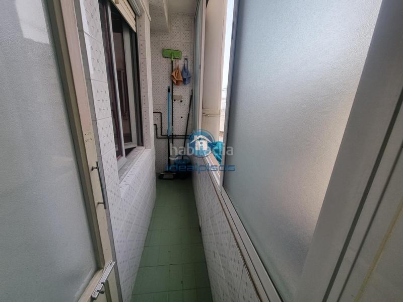 Foto 1c467859-9648-4e44-96fa-023d8fa033d5. Piso  reformado en maestro alonso en Carolinas Altas Alicante
