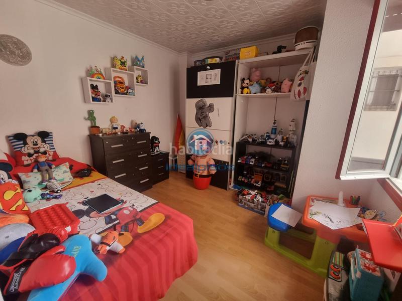 Foto 9cd5acbf-c7c0-434d-ba8e-fa149ffeefcf. Piso  reformado en maestro alonso en Carolinas Altas Alicante