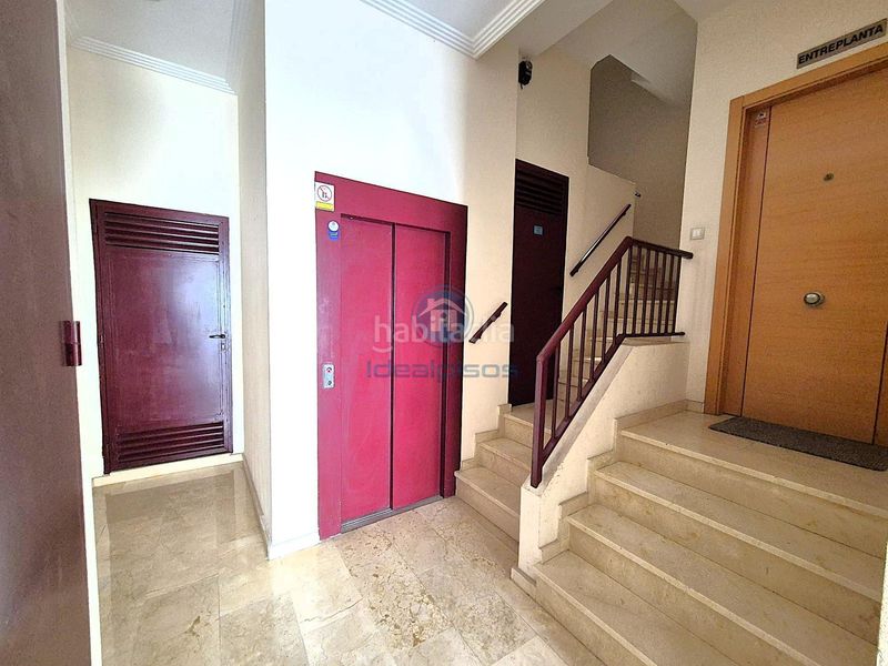 Foto 2ff9e1c0-663e-4b06-9b36-0f63533bbc9f. Àtic a Florida Baja Alicante