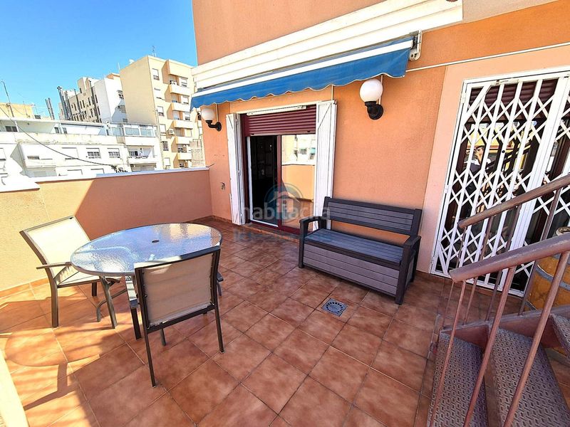 Foto 4db0b9a8-dd91-4e08-99f9-53eae459e809. Àtic a Florida Baja Alicante