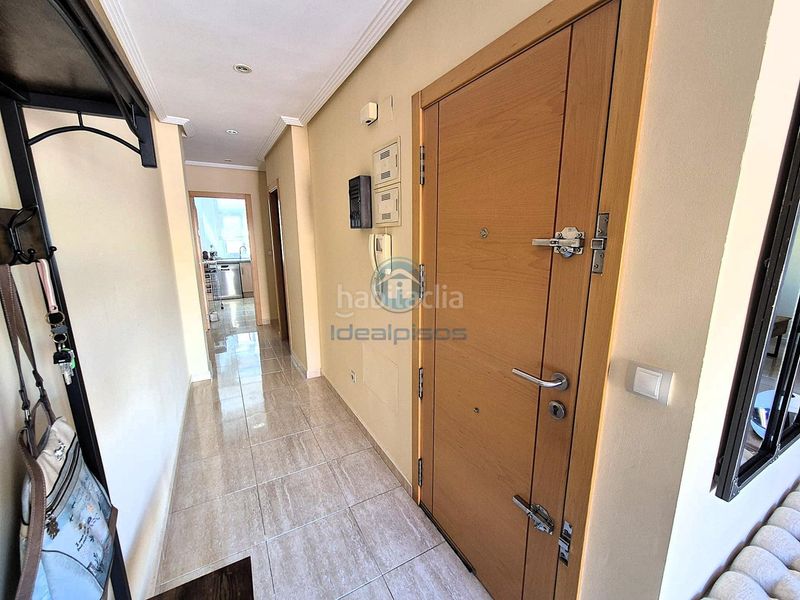 Foto b9ace1e3-c671-4968-ac8f-3cd9c6092dfd. Àtic a Florida Baja Alicante