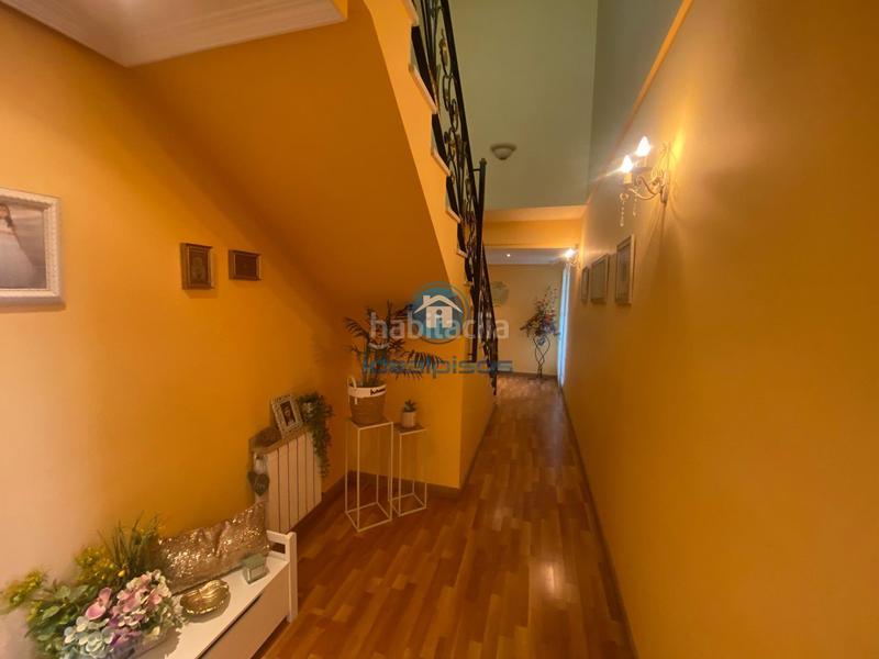 Foto 63aedcc2-81de-4549-bced-8ea9e674ccc5. Chalet avec chauffage parking piscine dans Los Girasoles Sant Vicent del Raspeig