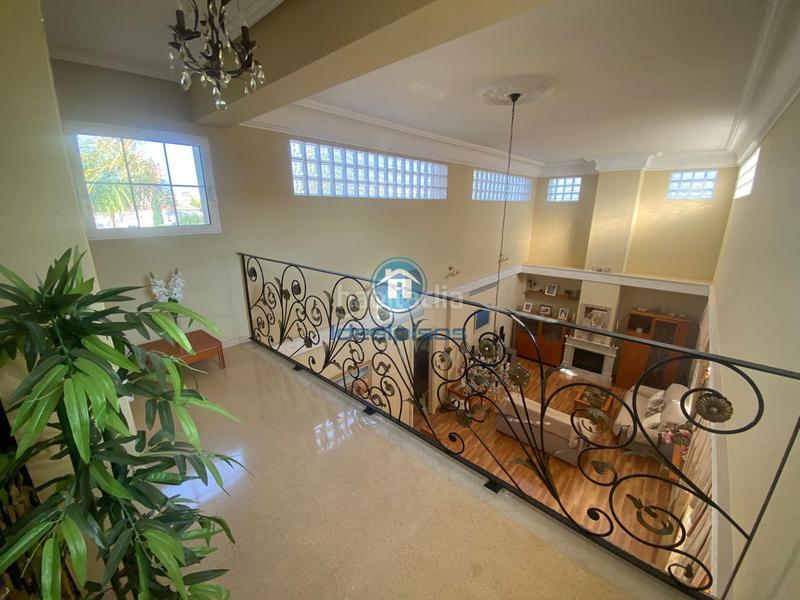 Foto 790fb965-3655-4e42-a9b4-57fa10c95ed4. Chalet avec chauffage parking piscine dans Los Girasoles Sant Vicent del Raspeig