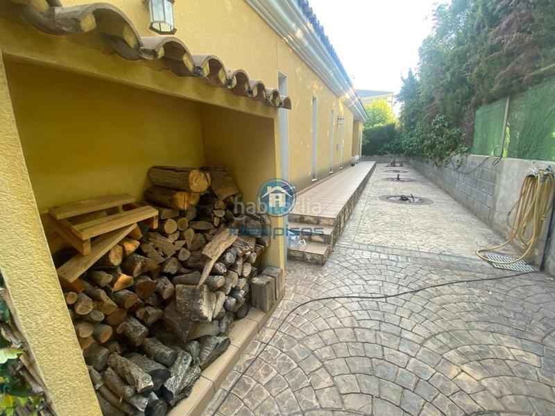 Foto 80b19232-d130-4b75-8731-527bec08268d. Chalet avec chauffage parking piscine dans Los Girasoles Sant Vicent del Raspeig