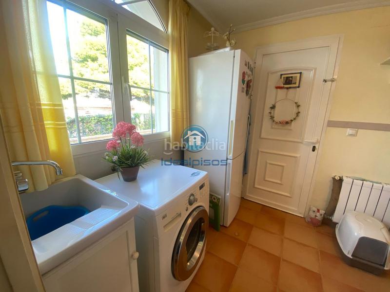 Foto 96bac01c-cf0b-4e41-b81e-3ce67b3f092e. Chalet avec chauffage parking piscine dans Los Girasoles Sant Vicent del Raspeig