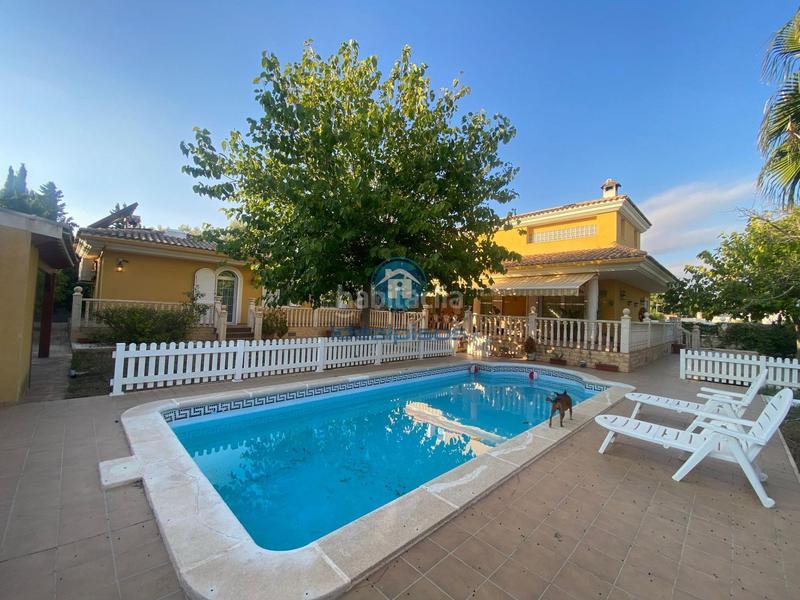 Foto bb835a58-cac2-459e-8ff2-604c15ddd5e8. Chalet avec chauffage parking piscine dans Los Girasoles Sant Vicent del Raspeig