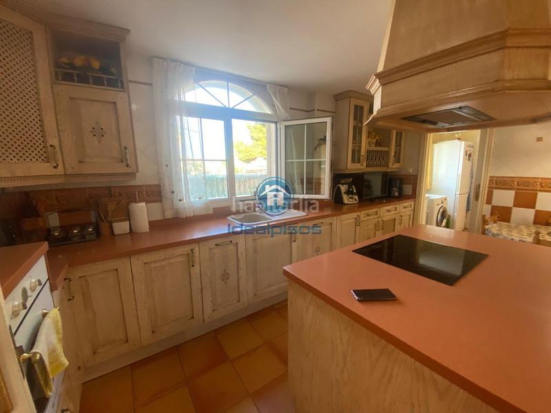 Foto bd5f8042-ac60-4ada-a854-7f0f2951d8ae. Chalet avec chauffage parking piscine dans Los Girasoles Sant Vicent del Raspeig