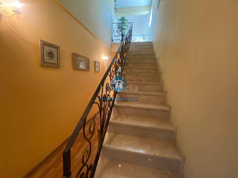 Foto ceb0f052-689c-488c-b33b-e76e4432d214. Chalet avec chauffage parking piscine dans Los Girasoles Sant Vicent del Raspeig