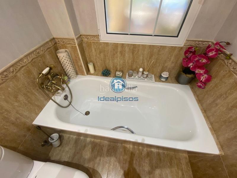 Foto d787df1b-09bc-46b8-895c-cd349353be1d. Chalet avec chauffage parking piscine dans Los Girasoles Sant Vicent del Raspeig