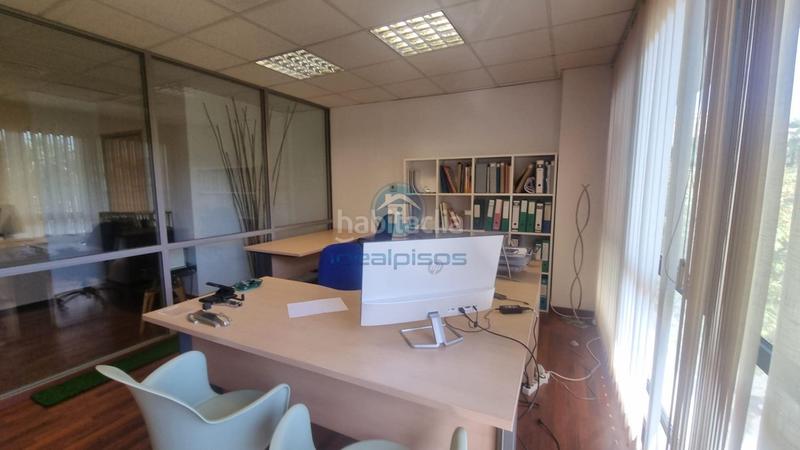 Foto c5402562-f342-4a01-b77c-07449d018af9. Oficina  cerca del centro comercial gran vía en Alicante