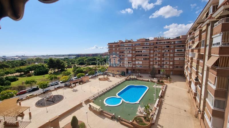Foto c438a805-c916-4ddd-b7f6-3e39e3a39911. Pis amb aparcament piscina a Parque Lo Torrent Sant Vicent del Raspeig