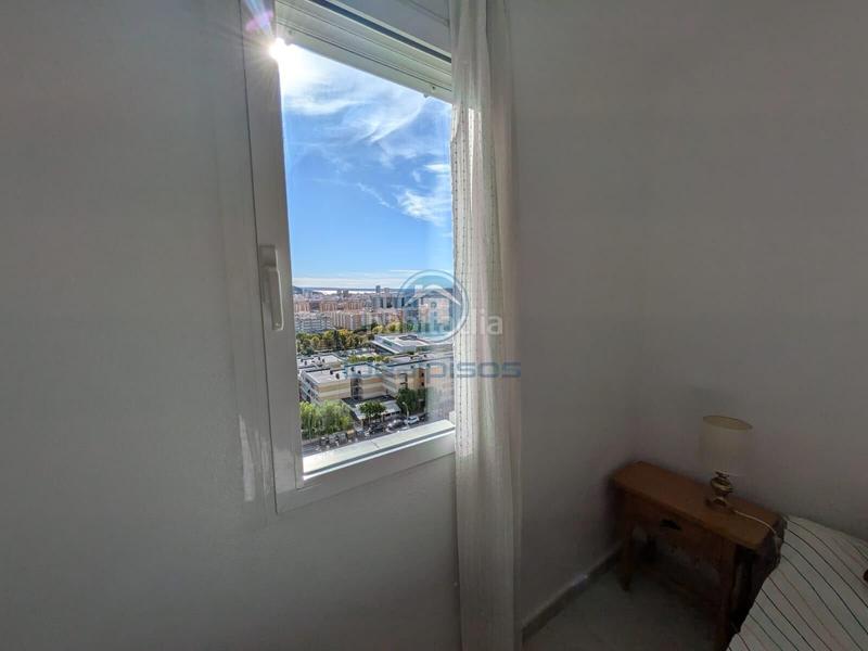 Foto 5affd5e6-992a-4ad1-9d6c-37807f1c5891. Piso sexta planta reformada en los miradores en Juan XXIII Alicante