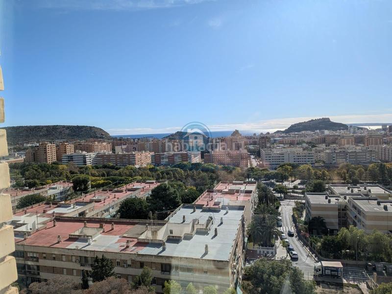Foto a20473cb-7569-4782-85aa-22c66f61af10. Piso sexta planta reformada en los miradores en Juan XXIII Alicante