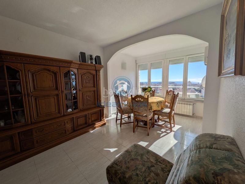 Foto bd86f292-da6f-4b59-86fd-b816a4b139f3. Piso sexta planta reformada en los miradores en Juan XXIII Alicante