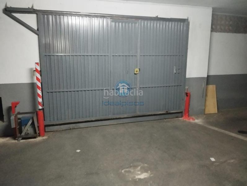 Foto 7f76c94c-47c5-4038-bccf-044c66e9cab8. Parking voiture dans Campoamor Alicante