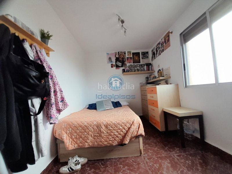 Foto 1ae0a766-99bf-4329-91ff-d88fafbab5f3. Pis a Colonia Requena Alicante