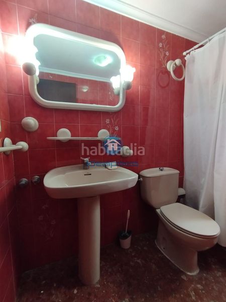 Foto bc7450b9-a2fc-47e6-ad7b-0a0f669add1b. Pis amb aparcament piscina a Babel Alicante