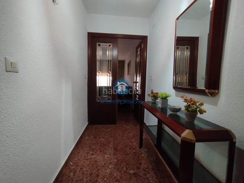 Foto eb5d7377-dced-4782-9c80-4ed20192d6d2. Pis amb aparcament piscina a Babel Alicante