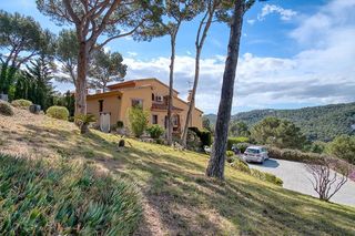 Chalet  Illa negre. En tamariu