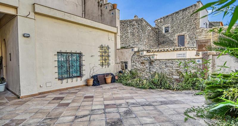 Foto 0567a83b-af91-43c5-8435-0e7d375637c1. Casa céntrica casa de pueblo del siglo xix, rústica, en Begur