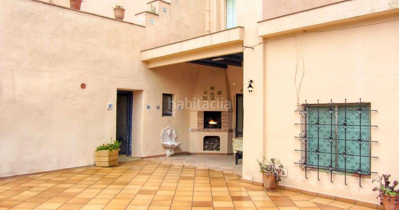 Foto b2e779c6-7047-4e1b-b2cb-6a997fe706ac. Casa céntrica casa de pueblo del siglo xix, rústica, en Begur