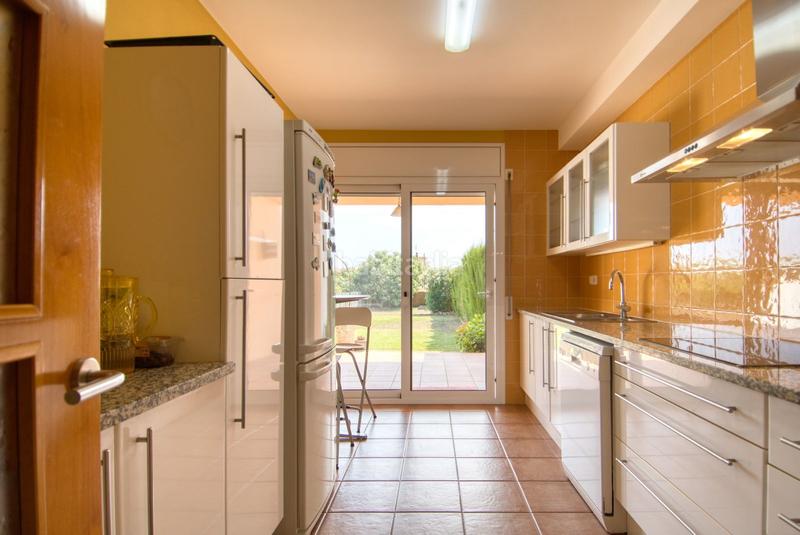 Foto ec44dccd-fa9f-4bcf-a1be-d343d522b9f4. Casa adossada amb calefacció aparcament a La Punxa Palafrugell