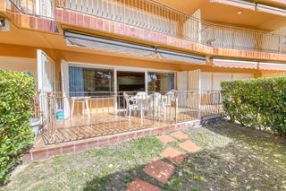 Piso en Chopitea 35. Apartamento de dos habitaciones en comunidad con piscina comunit