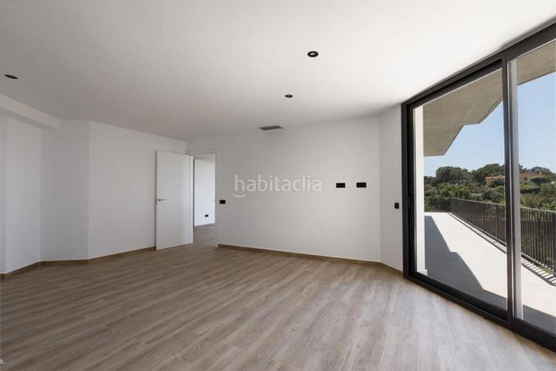 Foto 100b598f-c91a-44dd-9f71-a1236ec359cc. Chalet exclusiva villa de diseño con jardín paisajístico, piscina y vistas espectaculares en la costa brava en Begur