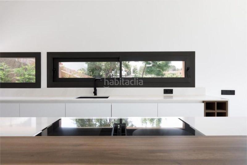 Foto 1fc69459-e269-4473-960d-25f610a14f92. Chalet exclusiva villa de diseño con jardín paisajístico, piscina y vistas espectaculares en la costa brava en Begur