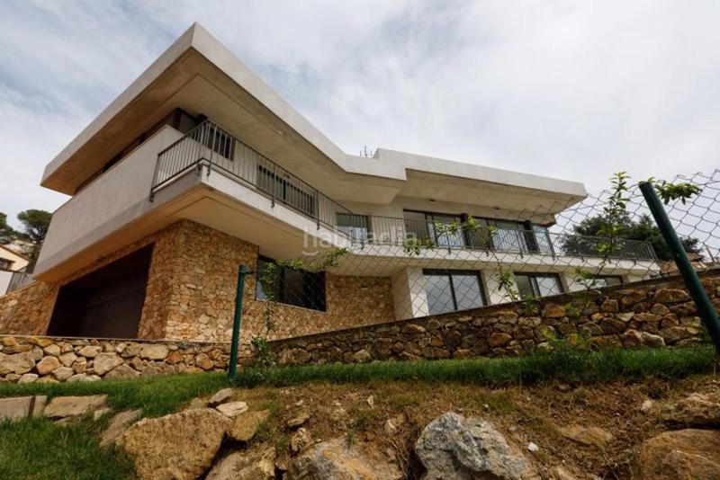 Foto 73995952-7a79-426d-8a93-52c2d936a9d3. Chalet exclusiva villa de diseño con jardín paisajístico, piscina y vistas espectaculares en la costa brava en Begur
