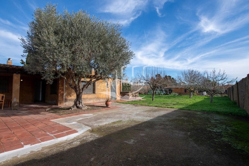 Foto aa0fd542-9654-4a90-92d7-7845e3cc98d7. Casa amb aparcament piscina a Mont-ras