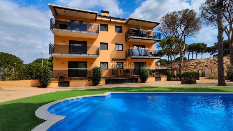 Foto 4ba921cc-5e78-41d9-967a-01e6b58cb591. Pis amb calefacció aparcament piscina a platja de Pals Pals