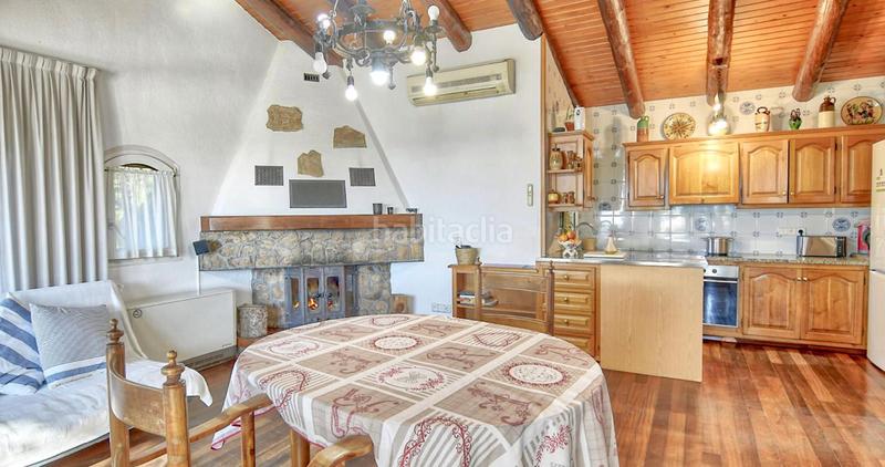 Foto 38f87f0d-17f0-4a25-907a-ad5e6658a8c3. Casa adossada amb aparcament a residencial Begur-esclanyà Begur