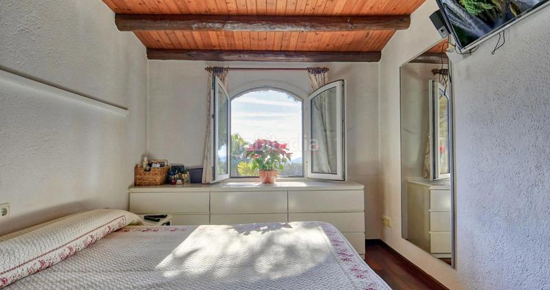 Foto 5934f934-c5c1-40a7-bbc4-54868e51943f. Casa adossada amb aparcament a residencial Begur-esclanyà Begur