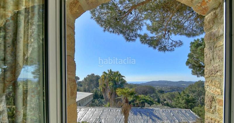 Foto cb71db8d-52a3-46f7-b3ae-8f58f947c6e4. Casa adossada amb aparcament a residencial Begur-esclanyà Begur