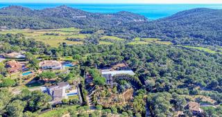 Casa a schiera in Residencial Begur-Esclanyà. Casa de campo con vistas al mar en esclanyà de begur