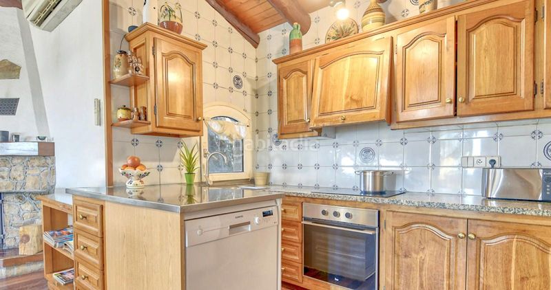 Foto 70c49ae3-a4b3-4d96-820d-5a407fd8c209. Casa amb aparcament a residencial Begur-esclanyà Begur