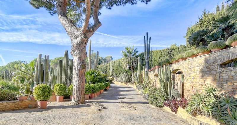 Foto af128c51-7414-4c4f-bbda-e189d601f14e. Casa amb aparcament a residencial Begur-esclanyà Begur