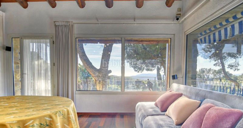 Foto d8334aed-7c23-49ae-a1e0-d336aeeec46a. Casa amb aparcament a residencial Begur-esclanyà Begur