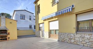 Casa adossada a Molí de Vent-La Sauleda. Espaciosa casa pareada en moli de vent de palafrugell