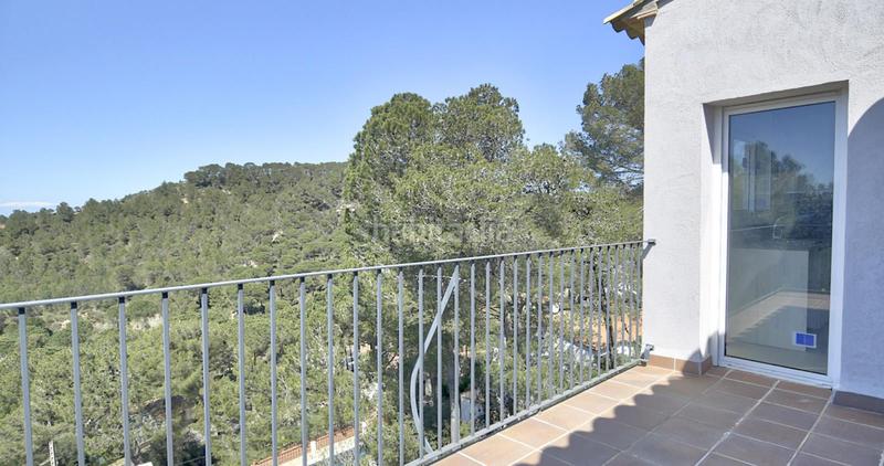Foto 5f976610-0aac-468a-bc7b-a0ce56de5af4. Chalet  independiente de nueva construcción con increibles vistas panoramicas en Begur