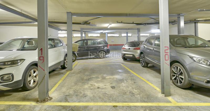 Foto 46eb3173-2dbd-432e-a575-f38d34d4038b. Aparcament cotxe a Centre Palafrugell