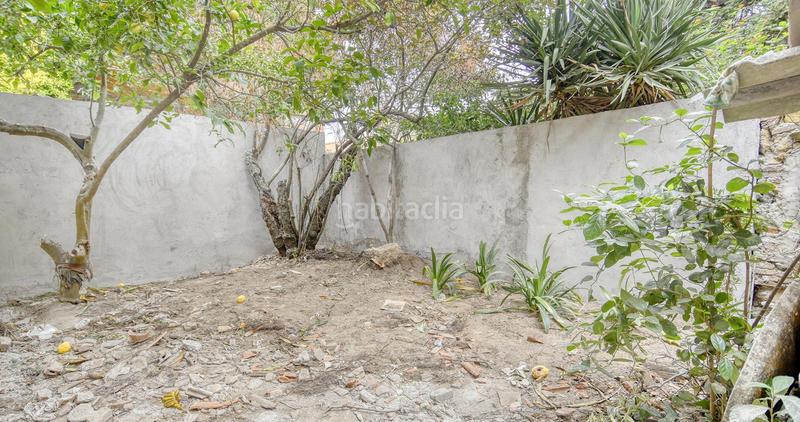 Foto 4fa64335-9be6-41b6-b21e-9256d7826476. Casa en pi i margall casa de pueblo con patio para rehabilitar en Palafrugell