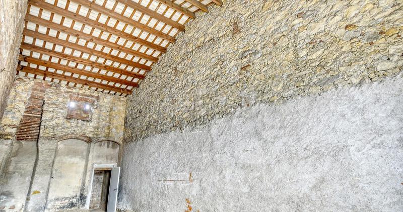 Foto c4700ea8-d4d0-4f3c-948a-dd8f1dcf13a5. Casa en pi i margall casa de pueblo con patio para rehabilitar en Palafrugell
