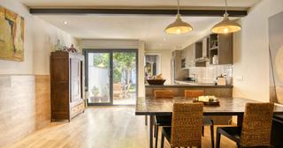 Casa a Centre. Acogedora casa de pueblo estilo rústico, con jardín en palafruge
