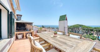 Àtic  Port pelegrí. Espectacular apartamento en el centro de calella de palafrugell